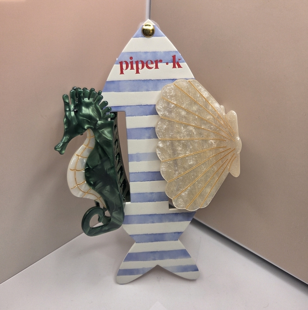 💚▪️Piper K ▪️Seahorse and Scallop Shell Hair Clips Brand New